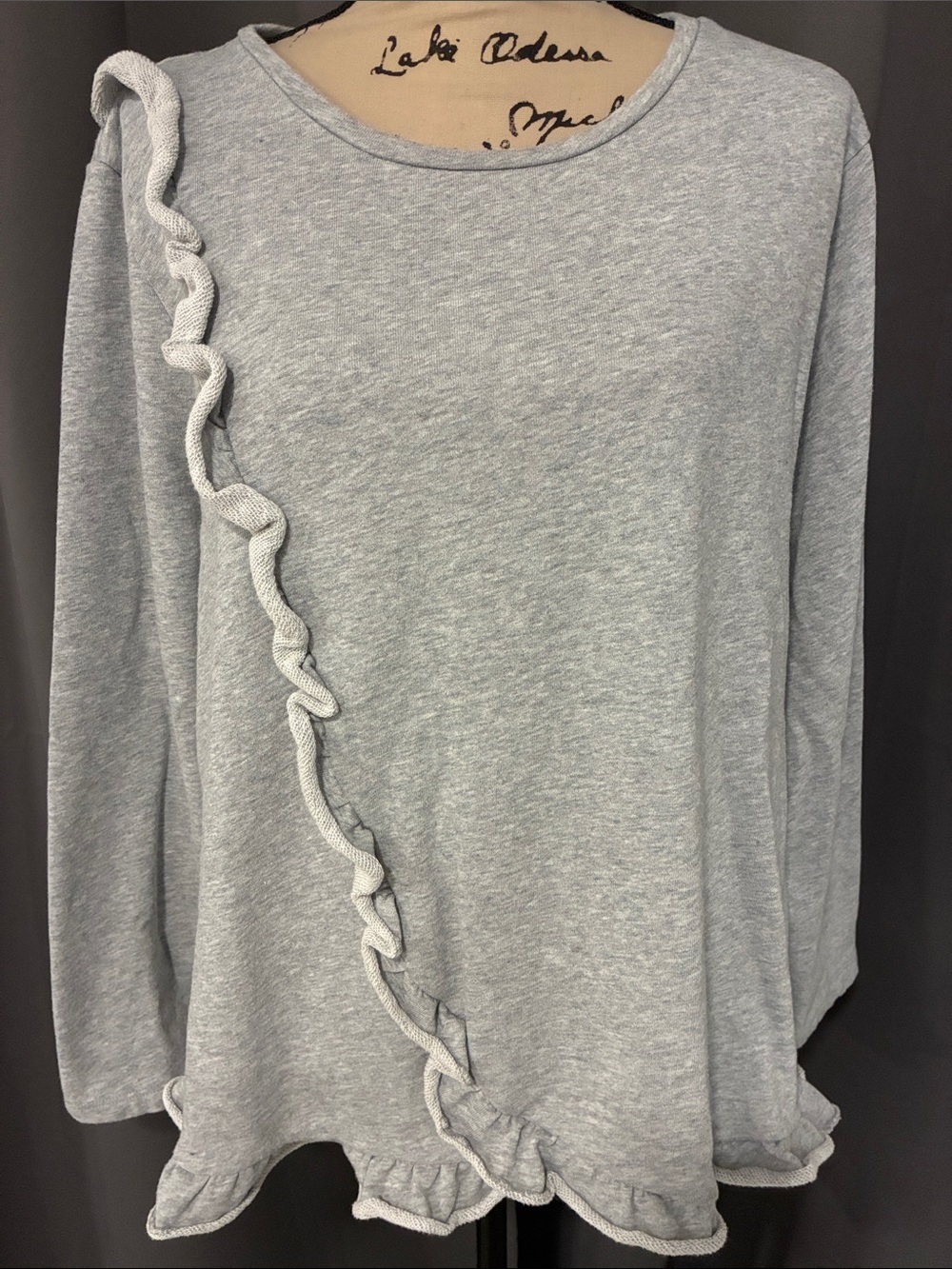 Women’s Light Gray Ruffle-Accent Long Sleeve Top